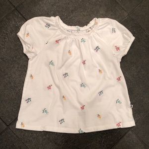 GAP Girls Cute Floral appliqué shirt in Size S (6-7)